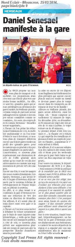 Daniel Senesael manifeste à la gare